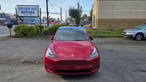 2023 Tesla Model Y Long Range Sport Utility 4D