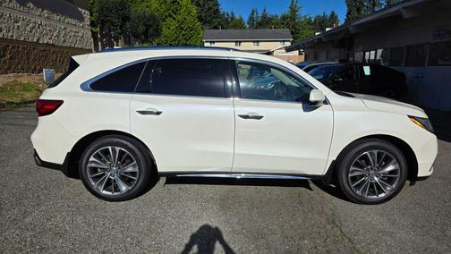 2017 Acura MDX 3.5L w/Technology Package