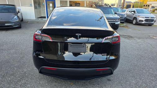 2023 Tesla Model Y Long Range Sport Utility 4D