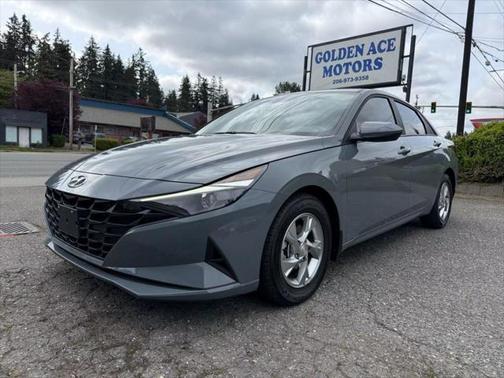 2022 Hyundai ELANTRA SE