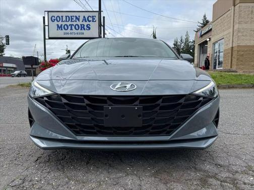 2022 Hyundai ELANTRA SE