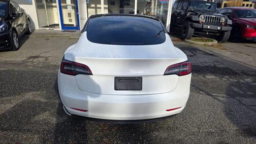 2022 Tesla Model 3 Standard Range