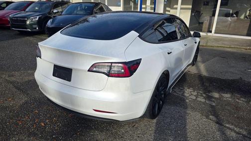 2022 Tesla Model 3 Standard Range