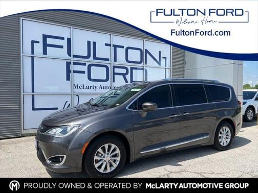 2018 Chrysler Pacifica Touring-L