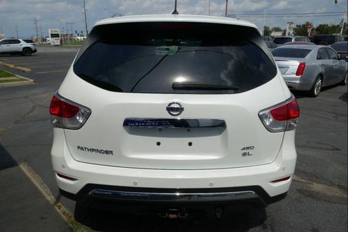 2016 Nissan Pathfinder SL