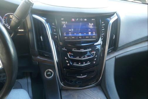 2015 Cadillac Escalade Luxury