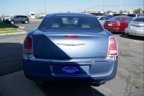 2011 Chrysler 300 Limited