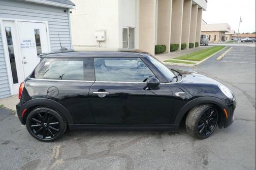 2016 MINI Hardtop Cooper