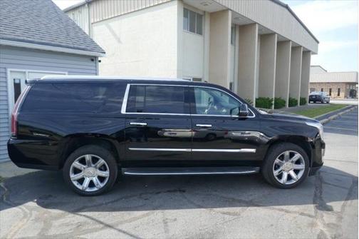 2016 Cadillac Escalade ESV Luxury