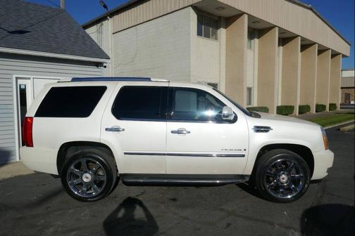 2008 Cadillac Escalade Base