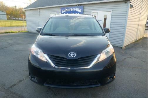 2013 Toyota Sienna LE