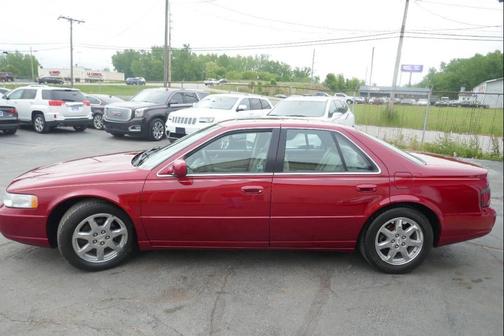 Burgundy 2001 Cadillac Seville Base