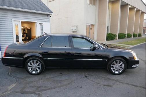 2006 Cadillac DTS Luxury