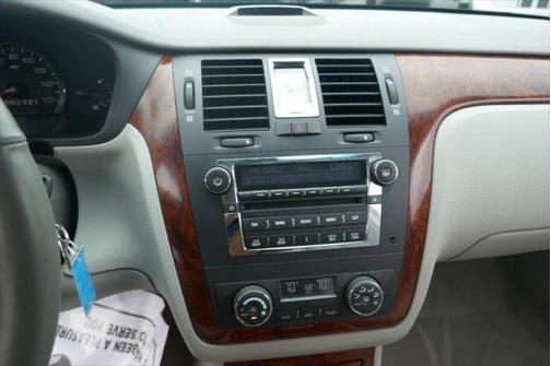 2006 Cadillac DTS Luxury