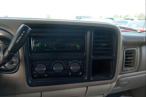 2002 Chevrolet Tahoe LS