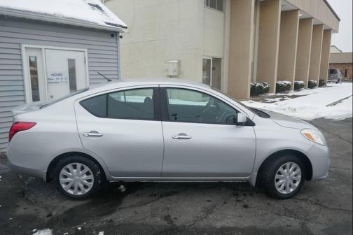 2013 Nissan Versa 1.6 S