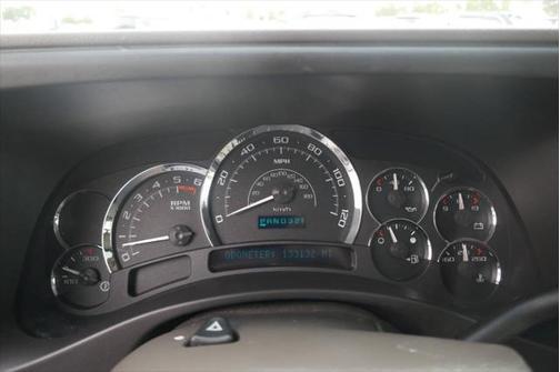 2005 Cadillac Escalade Base