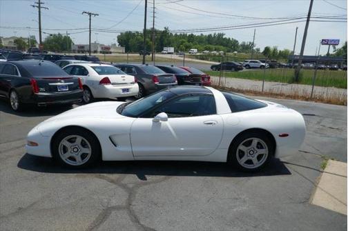 1999 Chevrolet Corvette Base