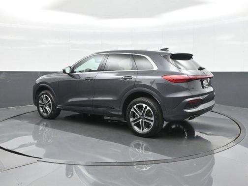 Tambora Gray Metallic 2025 Audi Q5 2.0T quattro Premium