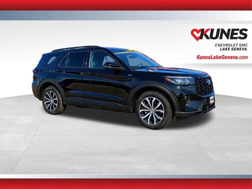 Black Metallic 2025 Ford Explorer ST-Line