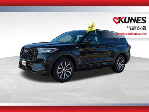 Black Metallic 2025 Ford Explorer ST-Line