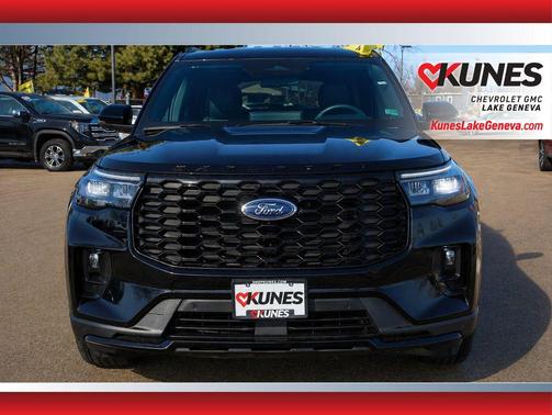Black Metallic 2025 Ford Explorer ST-Line
