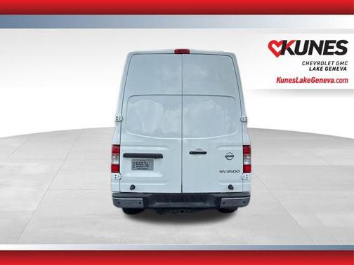 2018 Nissan NV Cargo NV3500 HD S V8