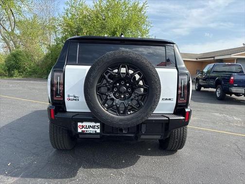 2025 GMC HUMMER EV SUV 2X
