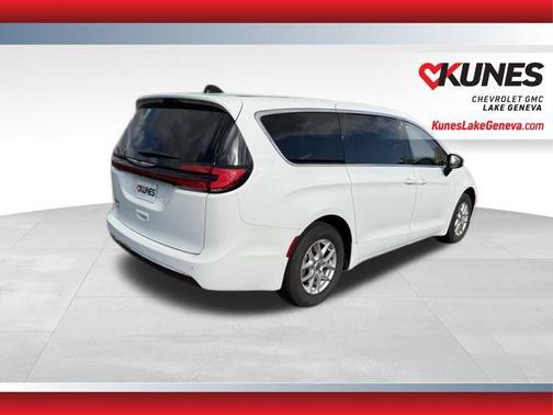 Bright White Clearcoat 2024 Chrysler Pacifica Touring L