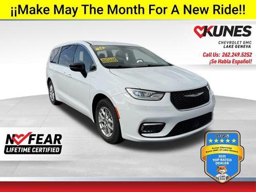 Bright White Clearcoat 2024 Chrysler Pacifica Touring L