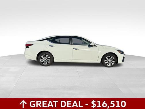 2023 Nissan Altima S FWD