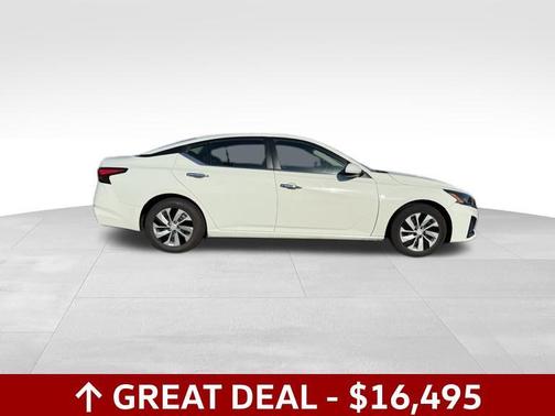 2023 Nissan Altima S FWD