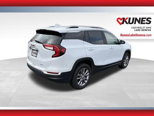 Summit White 2024 GMC Terrain SLT