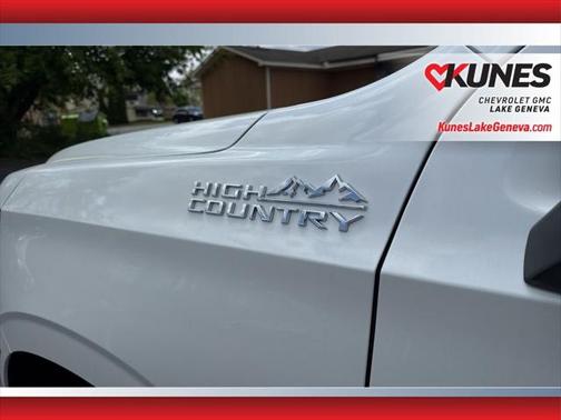 2025 Chevrolet Tahoe 4WD High Country