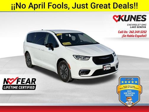 2024 Chrysler Pacifica Hybrid Select