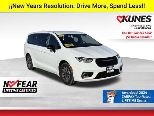 2024 Chrysler Pacifica Hybrid Select