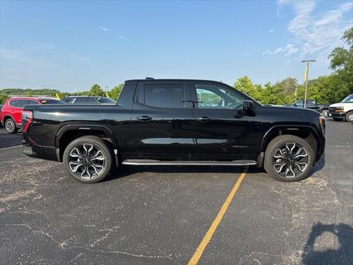 2025 GMC Sierra EV Max Range Denali