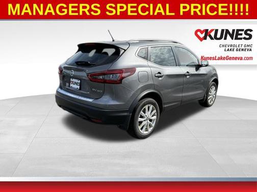 2021 Nissan Rogue Sport SV