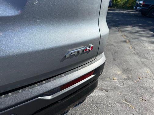 2026 GMC Acadia AT4 AWD