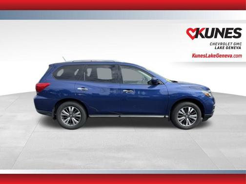 2017 Nissan Pathfinder S