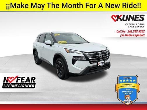 Everest White Pearl 2025 Nissan Rogue SV