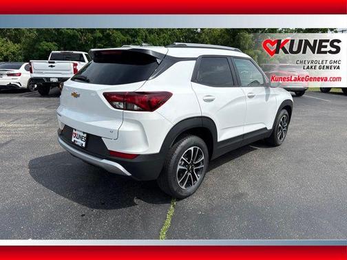 Summit White 2025 Chevrolet Trailblazer LT