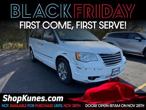 2010 Chrysler Town & Country Limited