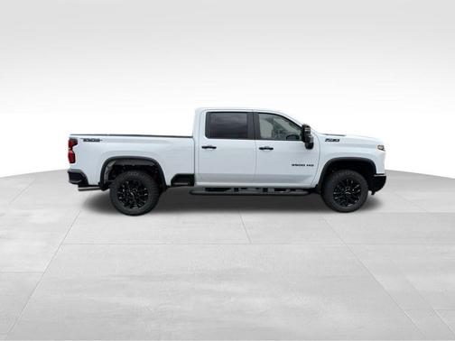 2026 Chevrolet Silverado 3500 LT