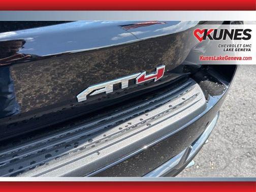 2025 GMC Yukon 4WD AT4