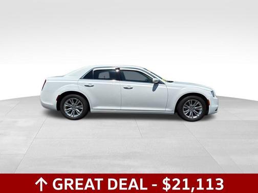 2021 Chrysler 300 Touring