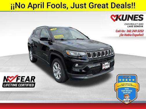 Diamond Black Crystal Pearlcoat 2024 Jeep Compass Latitude