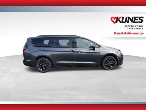 2021 Chrysler Pacifica Hybrid Touring L