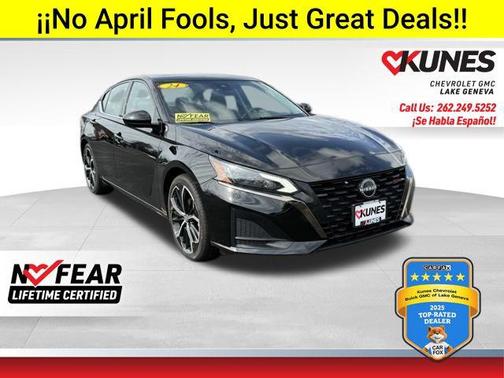 Super Black Clearcoat 2024 Nissan Altima SR FWD