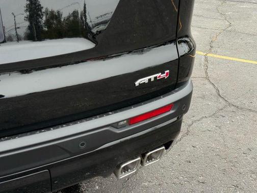 2026 GMC Acadia AT4 AWD